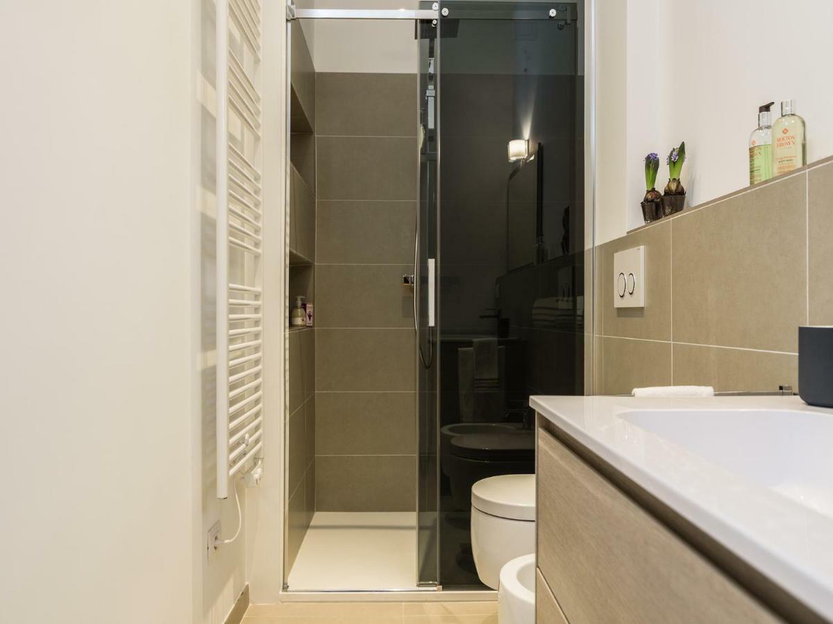 Milano Manzoni Clc Apartments Bagian luar foto