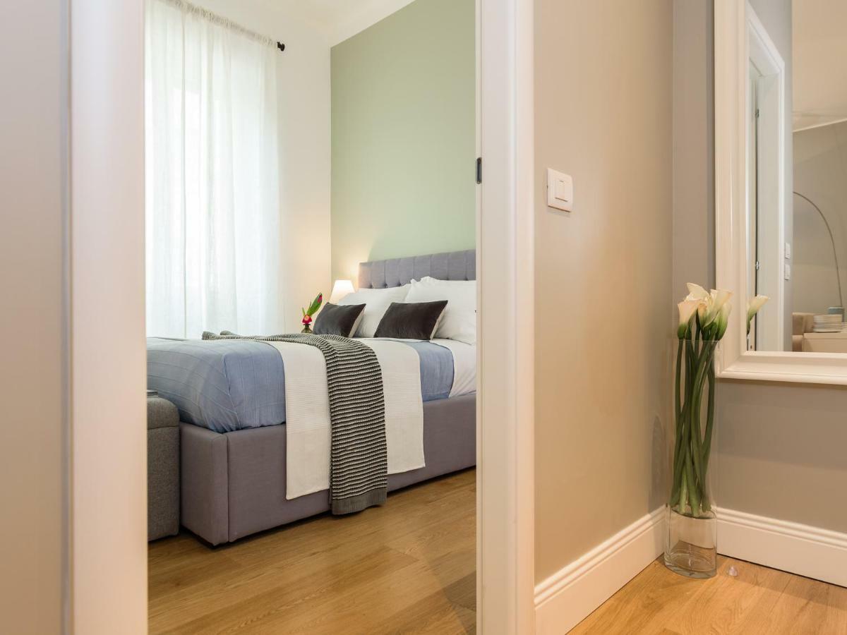 Milano Manzoni Clc Apartments Bagian luar foto