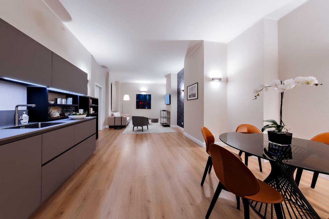 Milano Manzoni Clc Apartments Bagian luar foto