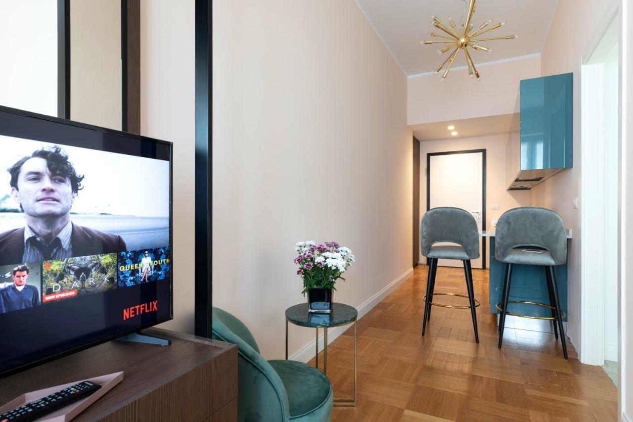 Milano Manzoni Clc Apartments Bagian luar foto